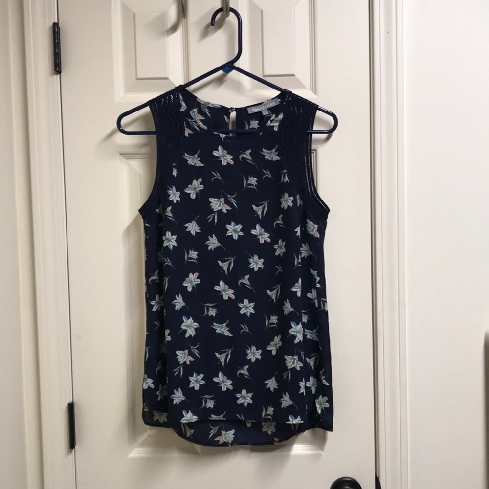 Daniel Rainn top, Size XS